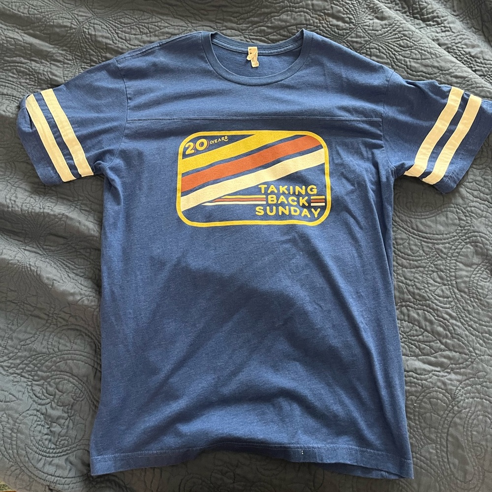 Taking Back Sunday 20 years mens Tshirt large